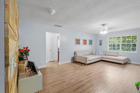 8101 NW 27th Street Coral Springs FL 33065