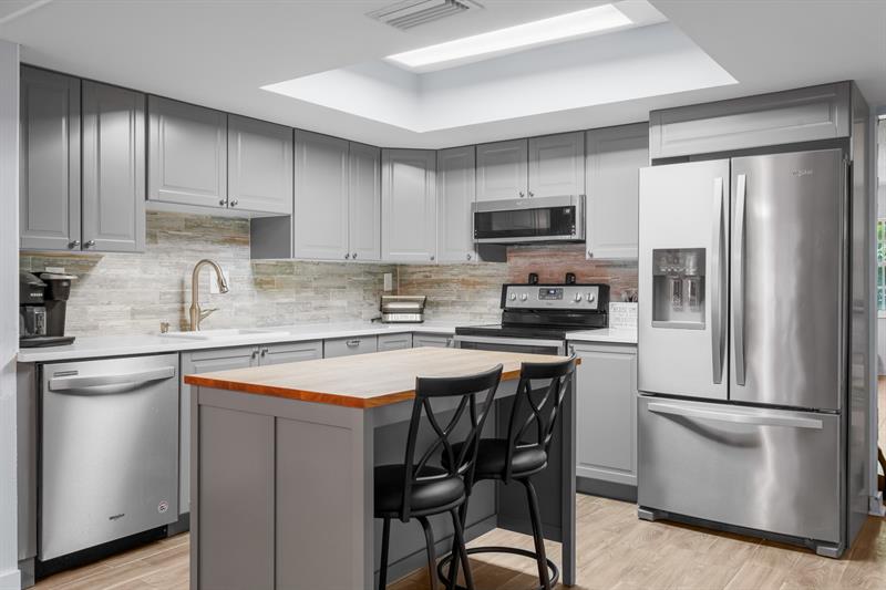 8101 NW 27th Street Coral Springs FL 33065