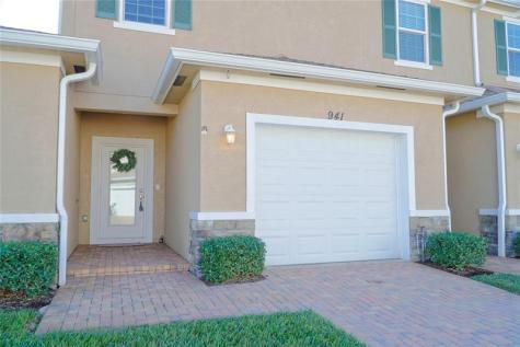 941 NE Trailside Run Port St Lucie FL 34983