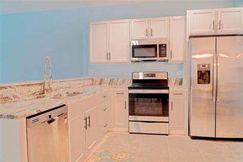 941 NE Trailside Run Port St Lucie FL 34983