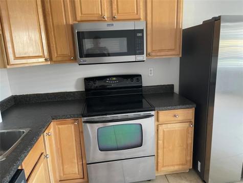 4051 NE 13th Avenue Oakland Park FL 33334