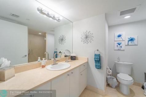 20000 E Country Club Drive Aventura FL 33180