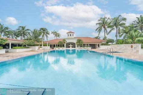 20000 E Country Club Drive Aventura FL 33180