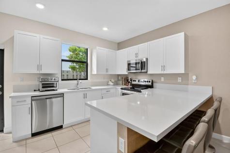 523 SW 19th Terrace Fort Lauderdale FL 33312