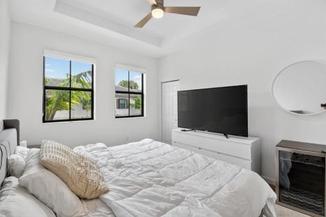 523 SW 19th Terrace Fort Lauderdale FL 33312