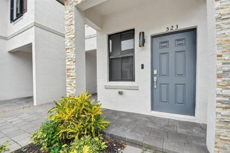 523 SW 19th Terrace Fort Lauderdale FL 33312
