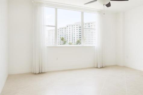 4001 Hillcrest Drive Hollywood FL 33021