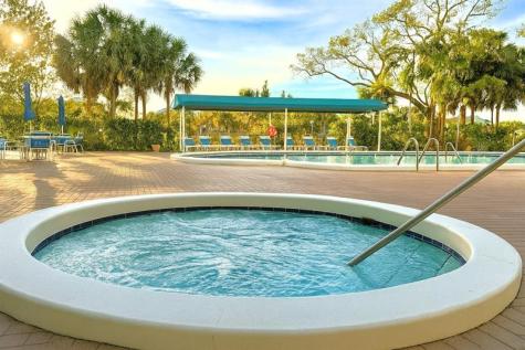 4001 Hillcrest Drive Hollywood FL 33021