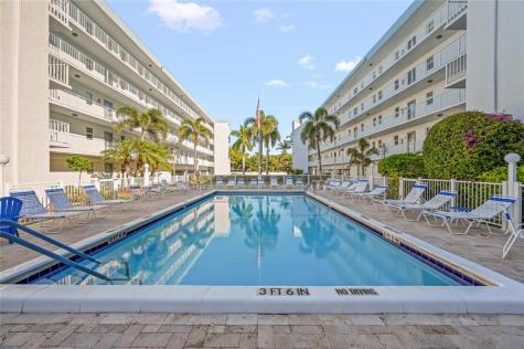 4629 E Poinciana Street Lauderdale By The Sea FL 33308