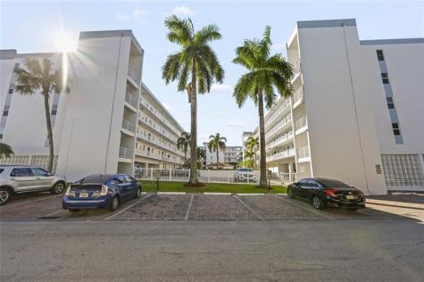 4629 E Poinciana Street Lauderdale By The Sea FL 33308
