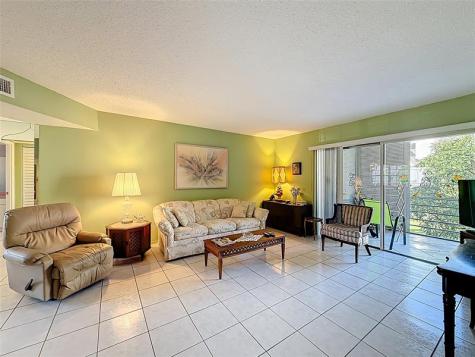 4211 NW 41st Street Lauderdale Lakes FL 33319