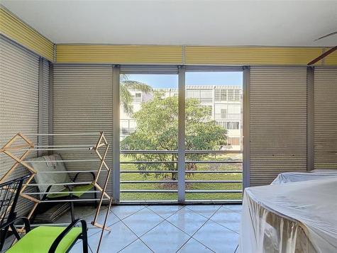 4211 NW 41st Street Lauderdale Lakes FL 33319