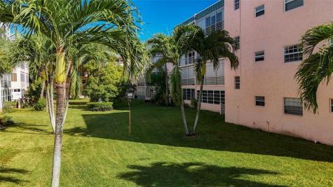 4211 NW 41st Street Lauderdale Lakes FL 33319