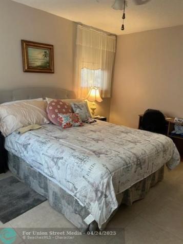 2801 Somerset Drive Lauderdale Lakes FL 33311