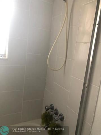 2801 Somerset Drive Lauderdale Lakes FL 33311