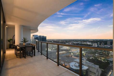 100 E Las Olas Boulevard Fort Lauderdale FL 33301