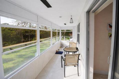 104 Windsor E West Palm Beach FL 33417