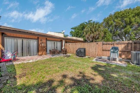 10140 Phoenix Avenue Hollywood FL 33026