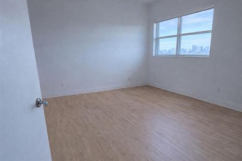 14951 Royal Oaks Lane North Miami FL 33181