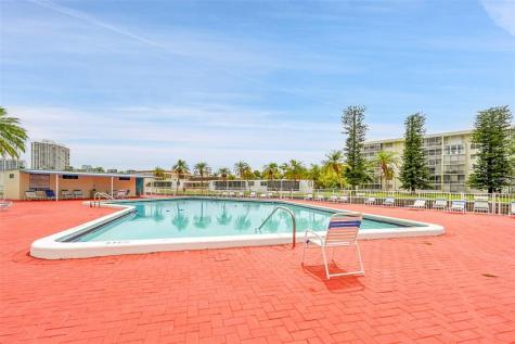 2859 Leonard Drive Aventura FL 33160