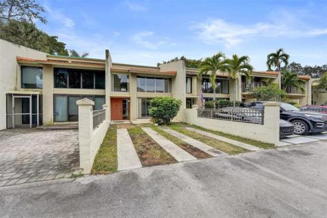 750 E Coco Plum Circle Plantation FL 33324