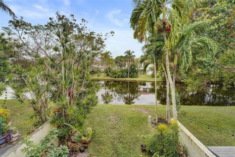 750 E Coco Plum Circle Plantation FL 33324