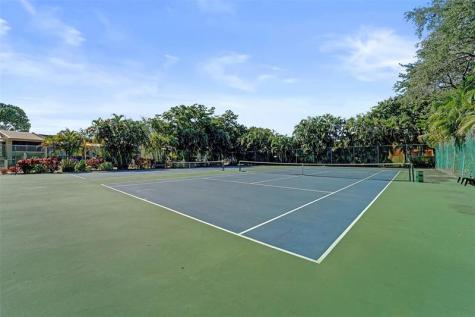 750 E Coco Plum Circle Plantation FL 33324