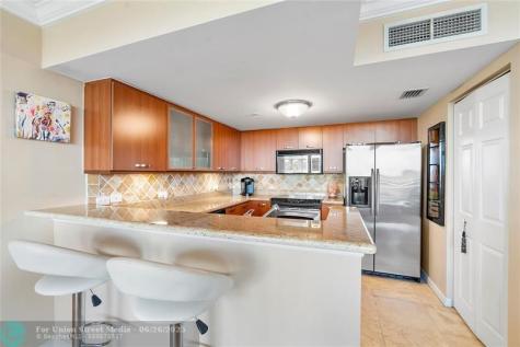 2011 N Ocean Boulevard Fort Lauderdale FL 33305