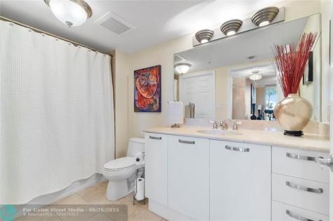 2011 N Ocean Boulevard Fort Lauderdale FL 33305