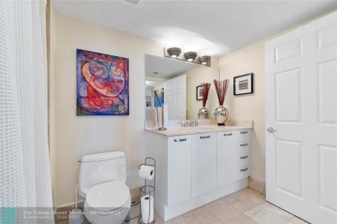 2011 N Ocean Boulevard Fort Lauderdale FL 33305