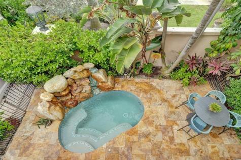 1774 Bay Drive Pompano Beach FL 33062