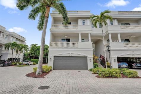 1774 Bay Drive Pompano Beach FL 33062