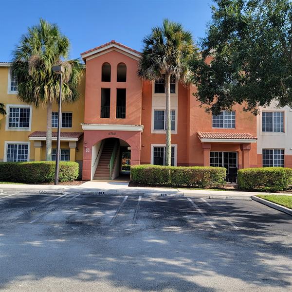 6768 Heritage Grande Boynton Beach FL 33437