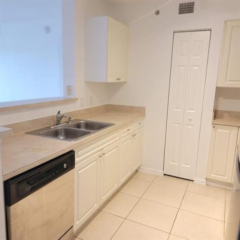 6768 Heritage Grande Boynton Beach FL 33437