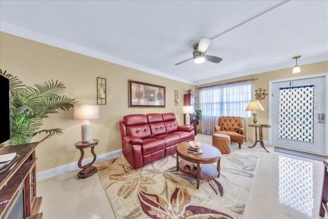 2047 Wolverton C Boca Raton FL 33434
