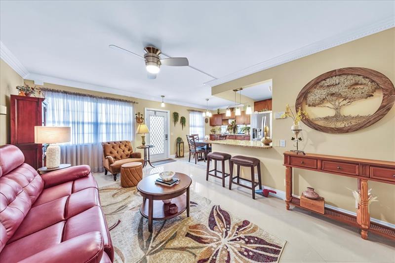 2047 Wolverton C Boca Raton FL 33434