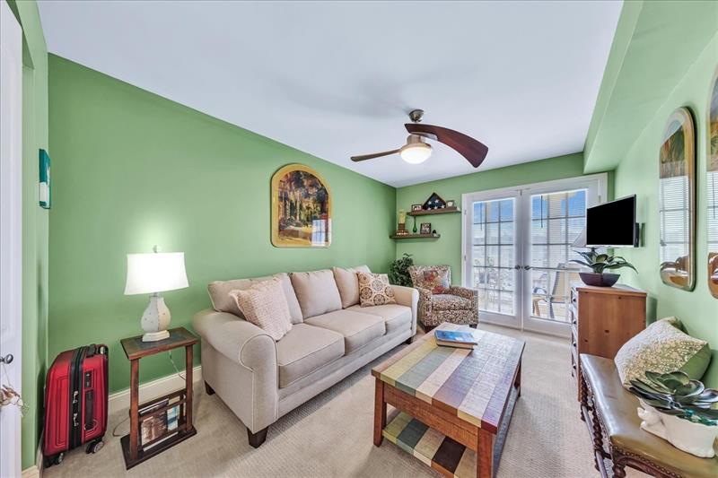 2047 Wolverton C Boca Raton FL 33434