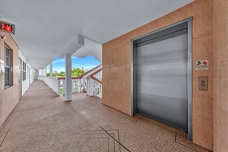 2047 Wolverton C Boca Raton FL 33434