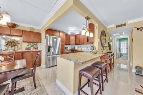 2047 Wolverton C Boca Raton FL 33434