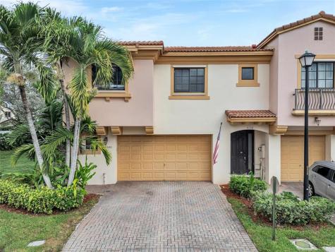 6140 Grand Cypress Circle E Coconut Creek FL 33073