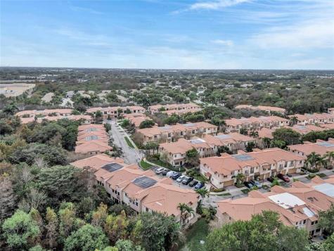 6140 Grand Cypress Circle E Coconut Creek FL 33073