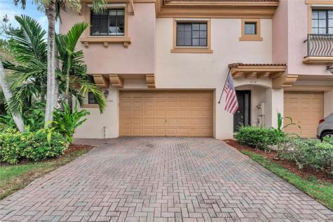 6140 Grand Cypress Circle E Coconut Creek FL 33073