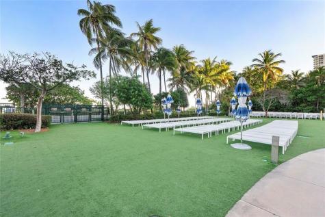 4401 Collins Avenue Miami Beach FL 33140