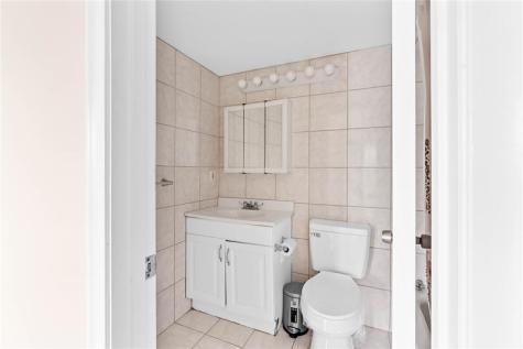 174 Chatham I West Palm Beach FL 33417