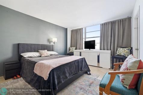 18021 Biscayne Boulevard North Miami Beach FL 33160