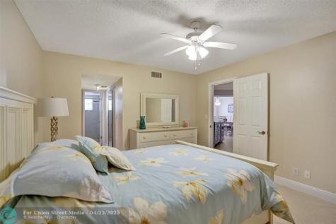 4270 NW 40th Street Lauderdale Lakes FL 33319