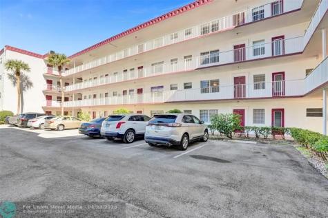 4270 NW 40th Street Lauderdale Lakes FL 33319