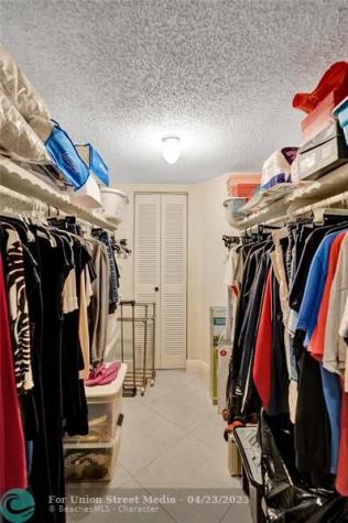 4270 NW 40th Street Lauderdale Lakes FL 33319