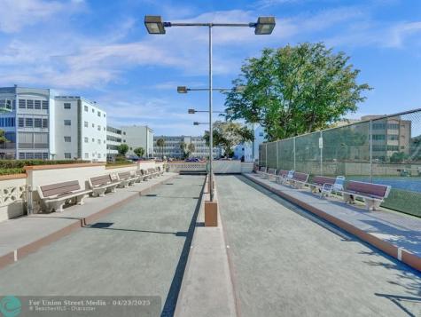 4270 NW 40th Street Lauderdale Lakes FL 33319