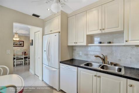 4270 NW 40th Street Lauderdale Lakes FL 33319